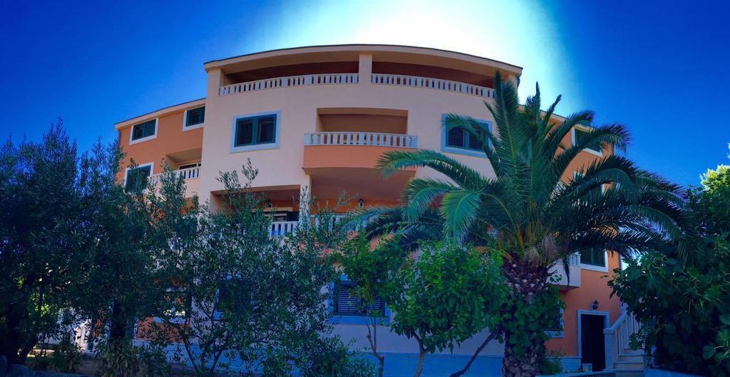 Villa Marija Marina Luaran gambar