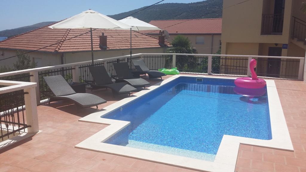 Villa Marija Marina Luaran gambar